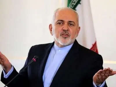ظریف: بولتون یتآمر لشن حرب على إیران