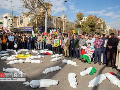 بدء مسیرات جماهیریة حاشدة للشعب الایراني دعما للفلسطینیین