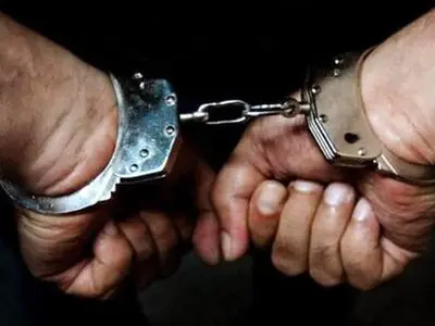 کشف یک دستگاه فلزیاب و دستگیری 2 متهم در مرودشت 
