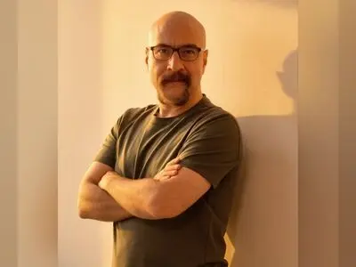 «بهرام‌نامه» را با تلفیق تکنولوژی‌های نوین و انیمیشن حرفه‌ای روی صحنه می‌برم