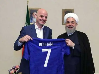 روحانی: امیدوارم سایر بخش ها هم مثل فوتبال 5 ستاره شوند