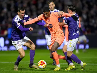 برد 2 گله بارسلونا؛ صعود در گوادالاخارا