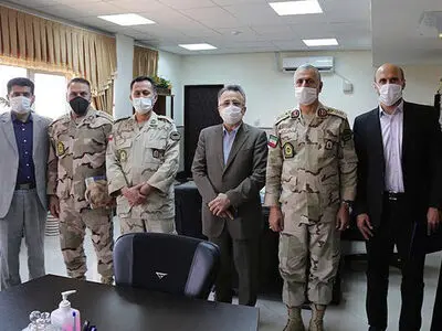 دیدار داورزنی با فرمانده مرزبانی ناجا