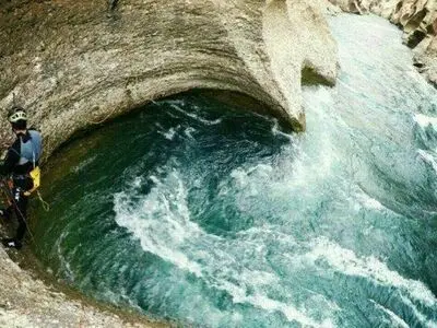 کوهنوردان نفت به جمع جستجوگران مفقودان گرداب دزفول پیوستند