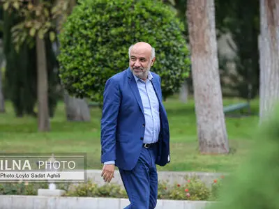 میدری از مجلس کارت زرد گرفت