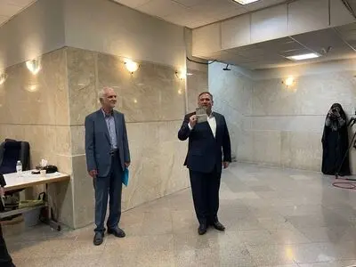 شمس‌الدین حسینی داوطلب انتخابات ریاست جمهوری شد