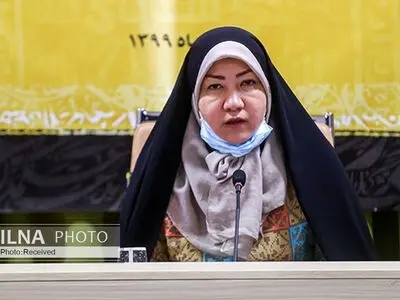 طرح‌های برگزیده عاشورایی موفق نشدند به بازار راه پیدا کنند/ چادر مخصوص شرایط کرونایی طراحی شد/ بوتیک‌های سیار سفارشات را به در خانه‌ها می‌برد