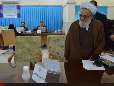 آیت الله ممدوحی کاندیدای خبرگان کرمانشاه شد