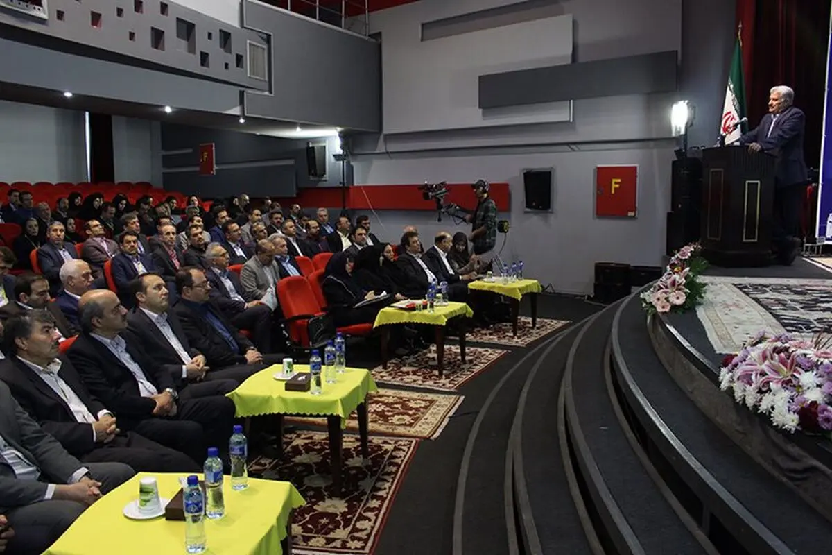 چالش "کربن و آب " از مهمترین مشکلات کشور است