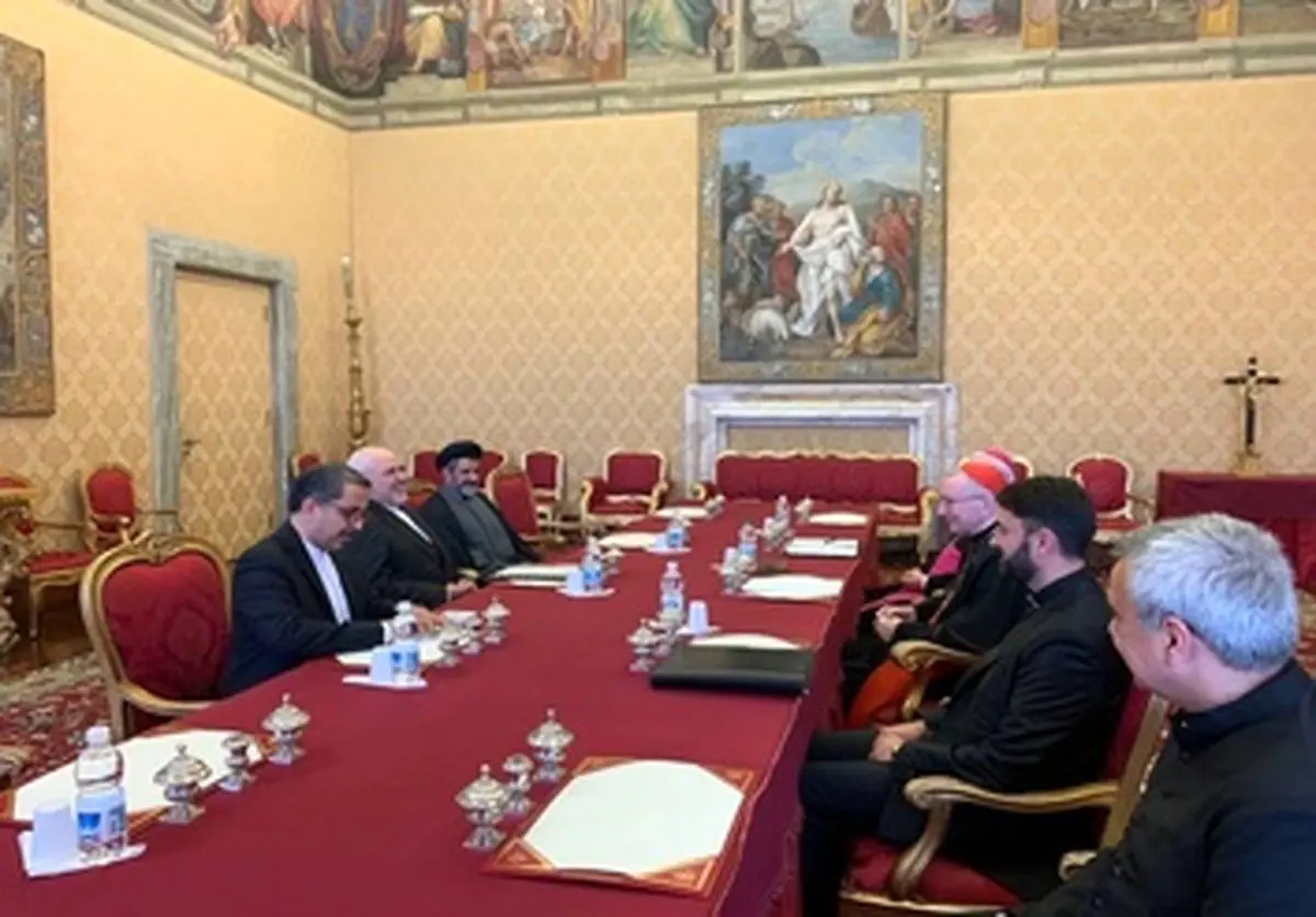 Zarif, Vatican premier review latest developments in bilateral ties