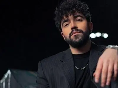 چرا توهین ها به شروین حاجی‌پور چیست؟