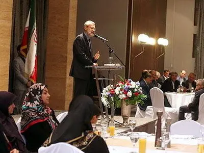لاریجانی: الحظر زاد من نشاط القطاع الصناعی فی ایران