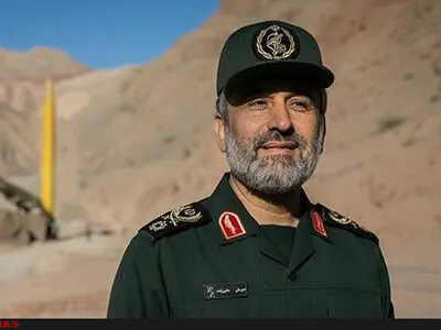 برد موشک بالستیک خرمشهر ۲ هزار کیلومتر است/ این سامانه موشکی به زودی عملیاتی می‌شود