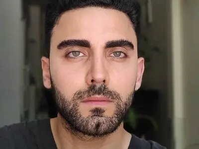 محمد صادقی پس از ۲۵ روز بازداشت با قرار وثیقه آزاد شد