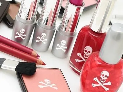 جمع‌آوری ۱۲۰۰ محصول آرایشی و بهداشتی غیرمجاز از ابتدای سال
