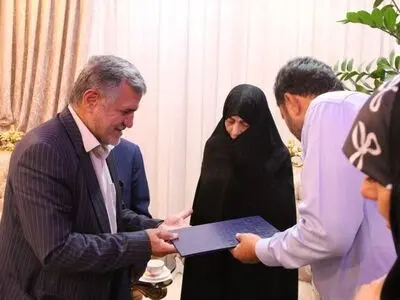 دیدار دبیرکل حزب موتلفه با خانواده سرلشکر شهید علی شادمانی