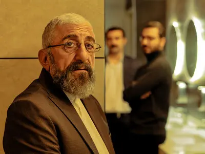 آرمین رحیمیان و کیوان ساکت‌اف در «جهان مبهم هاتف»
