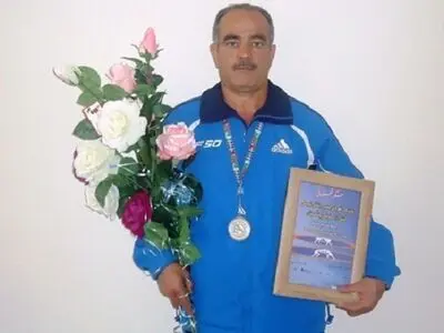 معلم خویی مقام دوم مسابقات کشتی پیشکسوتان کشور را کسب کرد