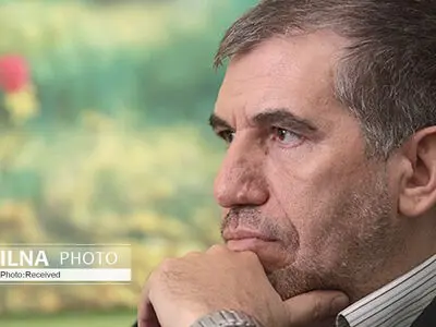 اسلام دینی نیست که به علم دست رد بزند/ پیامبر(ص) هرگز با کثرت‌ها نجنگیدند/ ما در تله‌ی انحرافی دین یا هنر، عدالت یا آزادی و دین یا علم سقوط کرده‌ایم