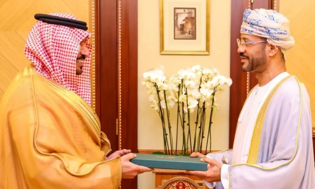 پیام مکتوب پادشاه عربستان به سلطان عمان
