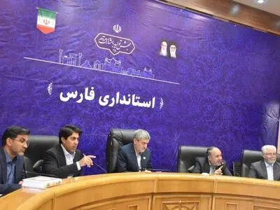 رفع موانع ۴۷ بنگاه اقتصادی در کارگروه تسهیل فارس