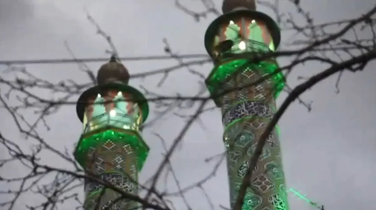 رجز خوانی بچه های مدرسه مسجد فائق برای تجاوزگران + فیلم