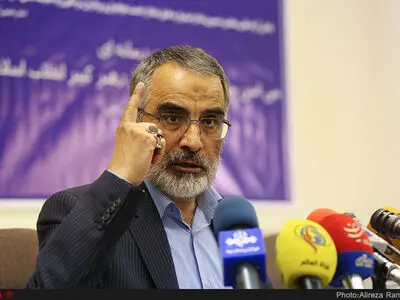 علیه تفکر امام(ره) شبیخون راه افتاده است