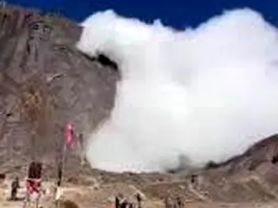 ویدیو با تیتر «حرکت نادر ابر روی دریاچه ساوالان» متعلق به ایران نیست