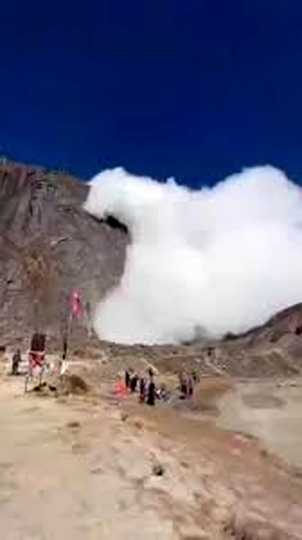 ویدیو با تیتر «حرکت نادر ابر روی دریاچه ساوالان» متعلق به ایران نیست