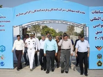 بازدید صالحی‌امیری و داورزنی از مسابقات غواصی عمق ۲۰۱۹ روسیه
