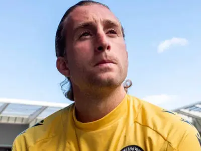 در ۱۵ دقیقه رباطم کاملاً پاره شد/ بعد از سه سال به بازگشت نزدیکم