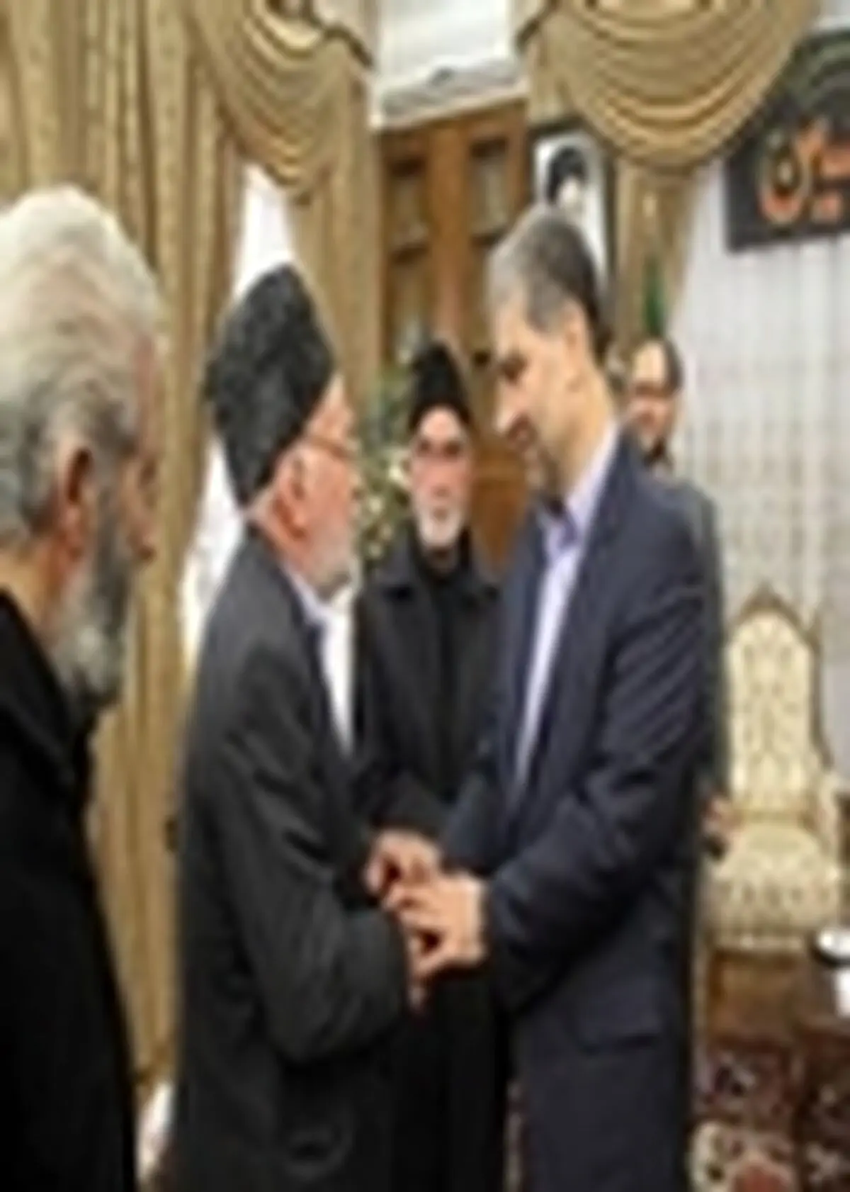 خانواده‌های شهدا، نگهبانان انقلاب هستند