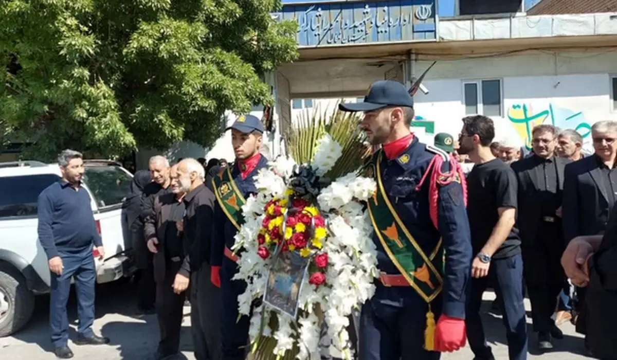 تشییع پیکر یکی از پرسنل زندان اوین در خلخال
