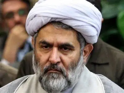 مردم باید حس کنند نظام در حال حل مسائل است