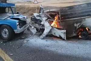 آتش بی‌احتیاطی راننده پیکان‌وانت را زنده‌زنده بلعید