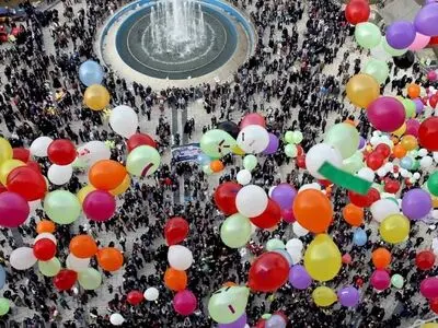 ایران تحتفل الیوم بالذکرى 40 لانتصار الثورة الاسلامیة