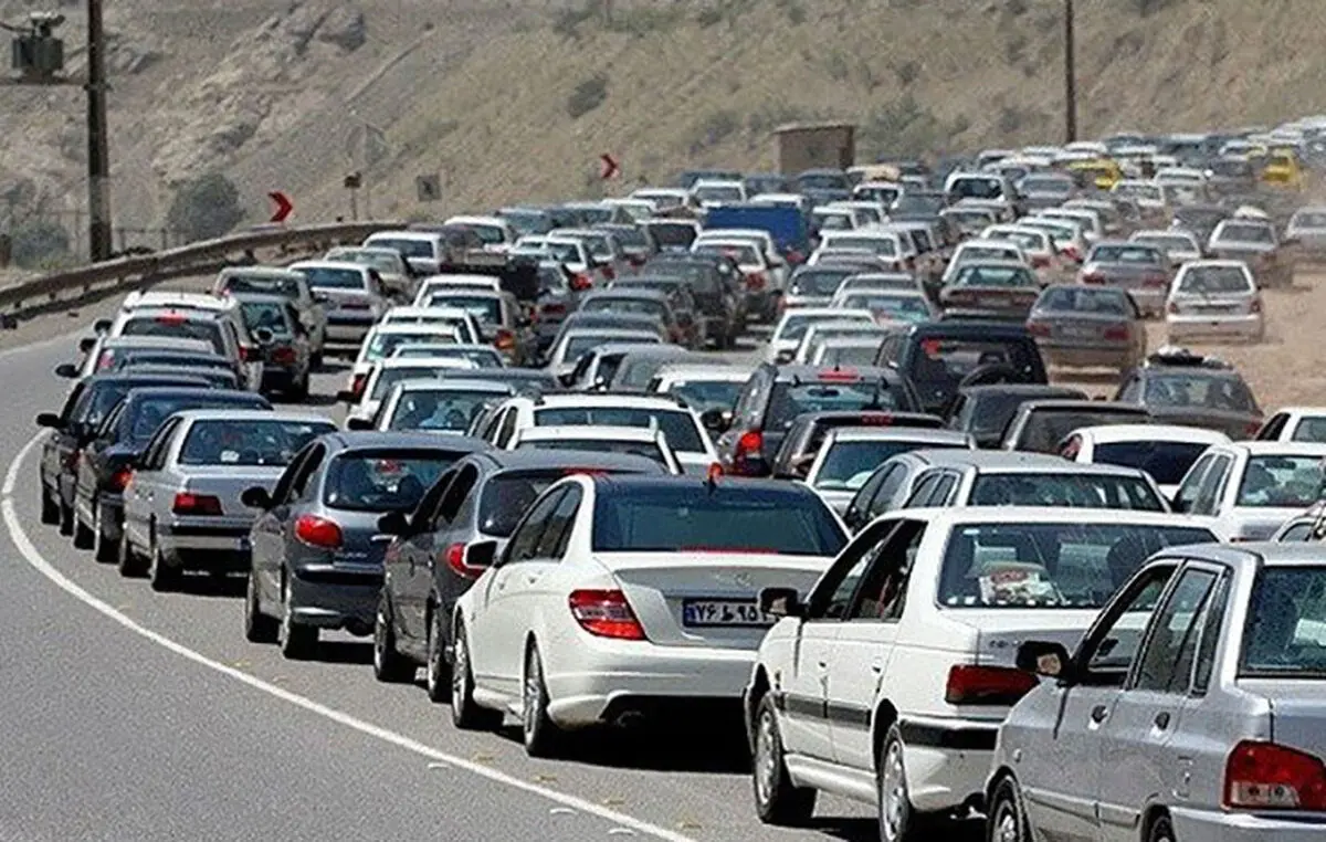ترافیک نیمه سنگین در محور هراز 