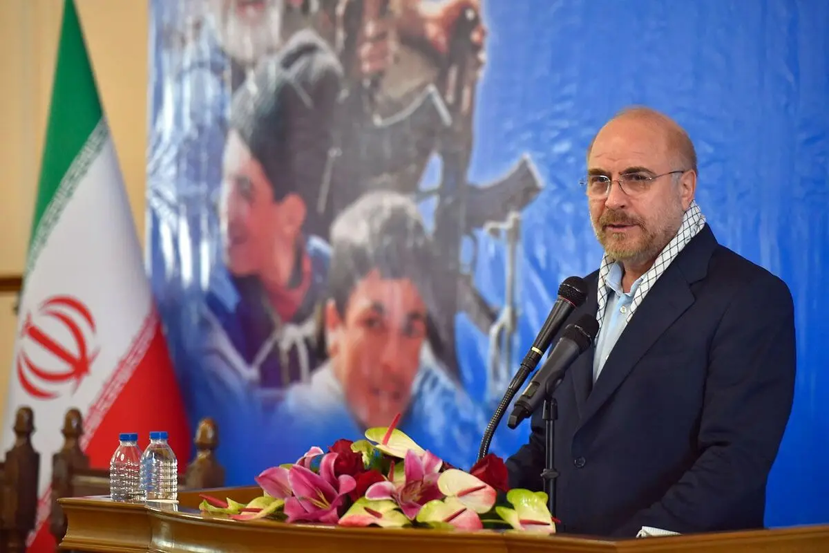 شرایط امروز نیازمند فرماندهی چون حاج قاسم سلیمانی است/ باید بپذیریم که از مردم فاصله گرفتیم