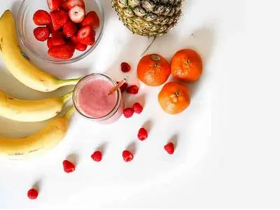 ۱۰ میوه پرپروتئین برای لاغری و رشد عضلات