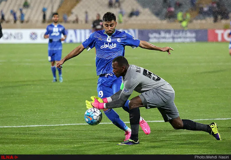 دیدار تیم های فوتبال استقلال ایران و الاهلی امارات