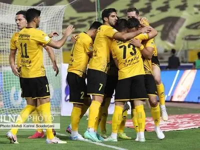 برد سپاهان برابر صنعت نفت آبادان 