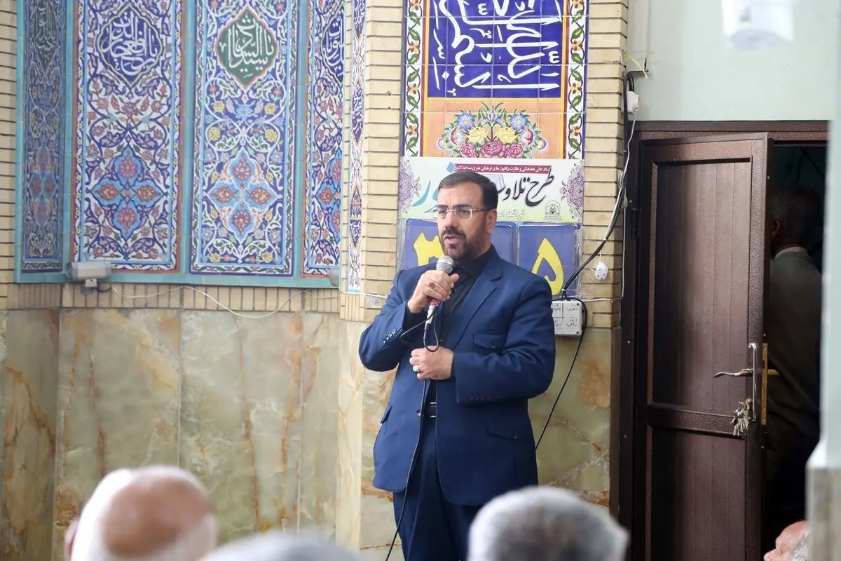 اتحاد مردم سپری نفوذناپذیر در مقابل دشمن شکل می‌دهد/ انبارهای کالاهای اساسی فارس سرشار از مایحتاج مردم است