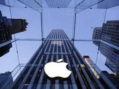 iOS 18 به‌صورت پیش‌فرض تصاویر شما در اپ Photos را با اپل به اشتراک می‌گذارد
