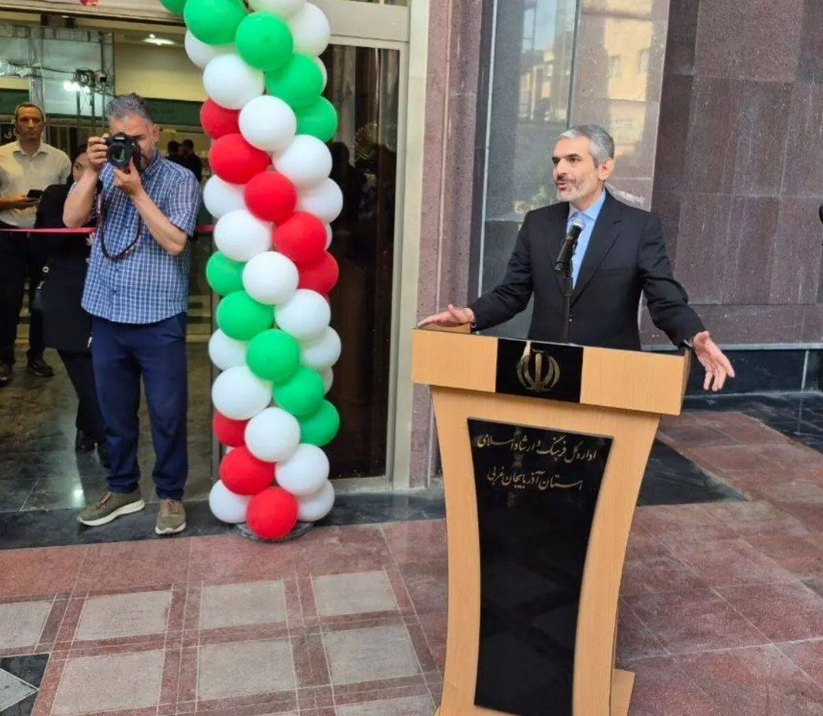 ظرفیت فرهنگی آذربایجان‌غربی در ویترین نمایشگاه سراسری کتاب/ ارومیه در کمتر از ۷ ماه، دومین نمایشگاه کتاب را تجربه کرد