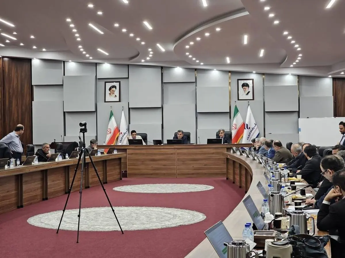 تصویب کلیات لایحه اصلاح موادی از قانون تأمین اجتماعی در کمیسیون اجتماعی مجلس/ اتخاذ تصمیمات جدید برای بیمه کارگران ساختمانی و کسب‌وکارهای اینترنتی
