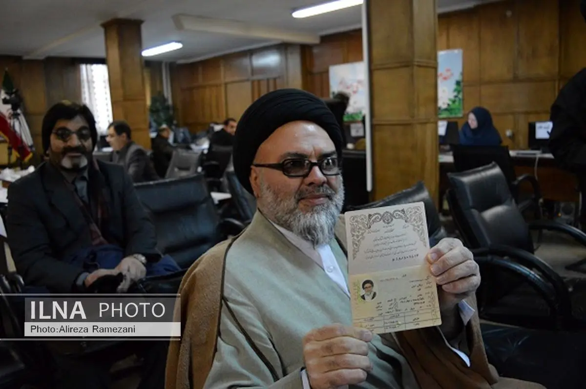 ثبت نام رئیس مجمع روحانیون مبارز آذربایجان غربی در انتخابات مجلس خبرگان