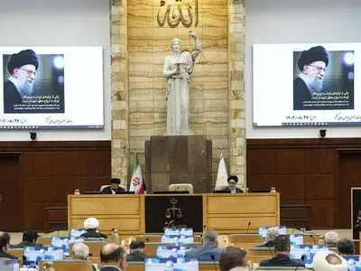 بررسی دو پرونده اصراری -حقوقی با موضوع مطالبه سرقفلی و خسارت تأخیر تأدیه در دیوان عالی کشور