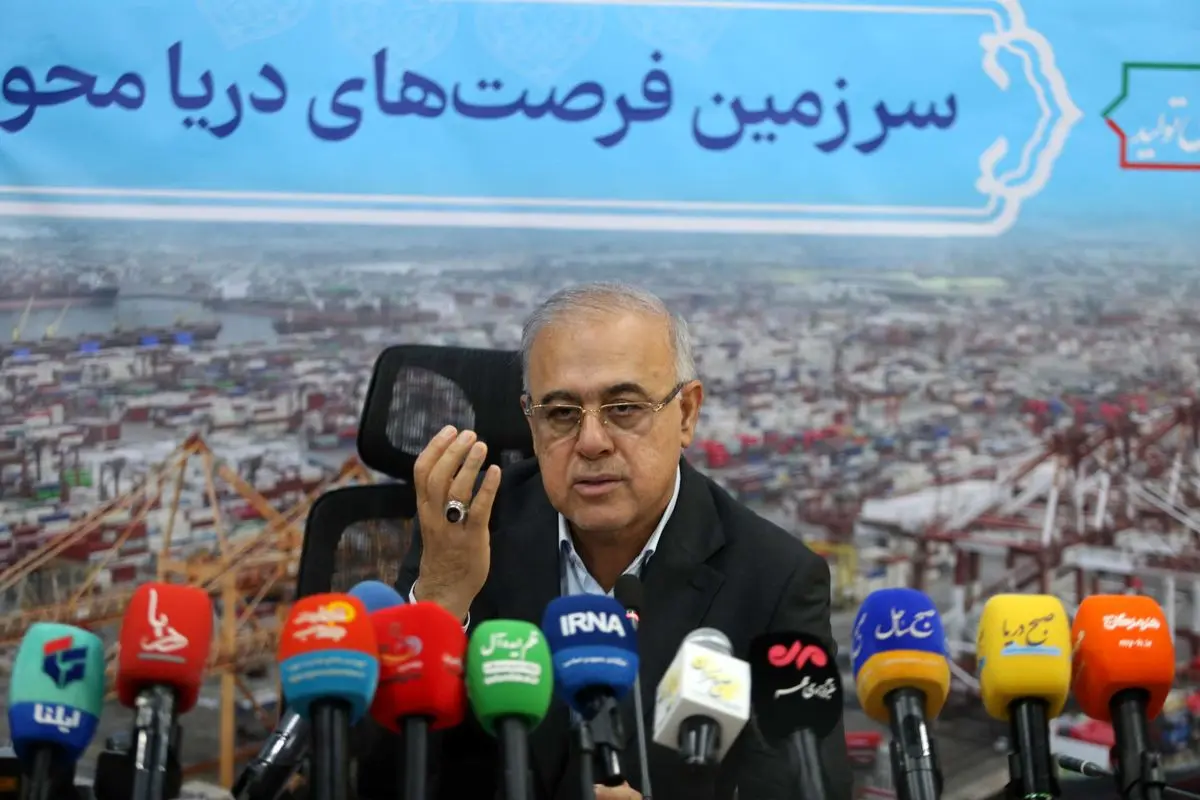 گزارش استاندار هرمزگان از دستاوردهای عمرانی و اقتصادی استان در آستانه دهه فجر +فیلم