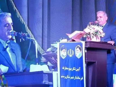 نباید اخلاق را برای اهداف سیاسی زیر پا بگذاریم