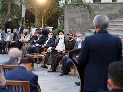 حضور هنرمندان در ضیافت افطار رئیس جمهور/ کارگروه مشترکی بین وزارت فرهنگ و فعالان عرصه هنر، برای بررسی مشکلات هنرمندان تشکیل شود